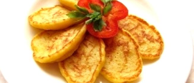 Тыквенные оладьи по‑индийски с карри и базиликом