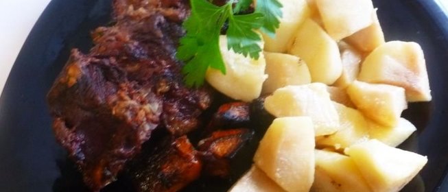 Говядина запеченная с яблоками