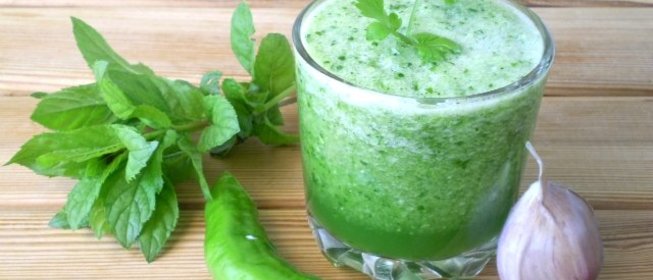 Зеленый коктейль для сыроедов