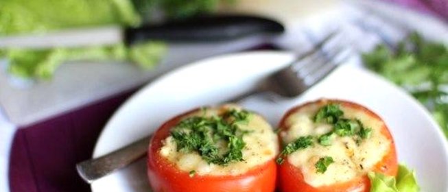 Помидоры, фаршированные куриным филе и овощами