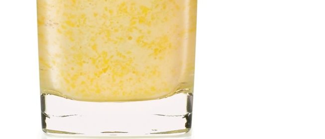 Экзотический смузи из манго с кокосом