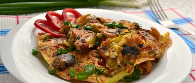 Омлет с картофелем и грибами