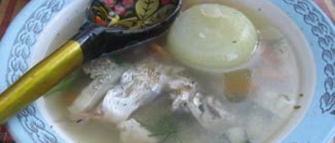 Уха из щуки с пшеном и водкой