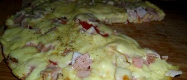 Быстрая пицца на сметанном тесте