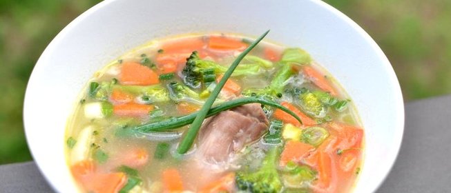 Куриный суп с брокколи