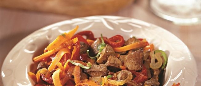 Салат с куриной печенкой