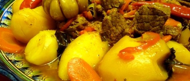 Говядина с овощами в казане