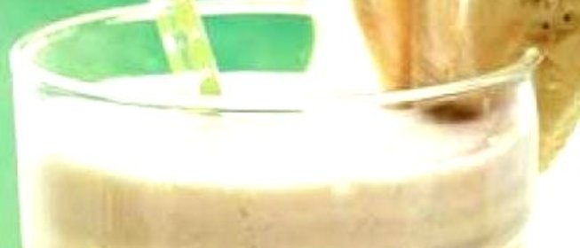 Бананово-молочный коктейль