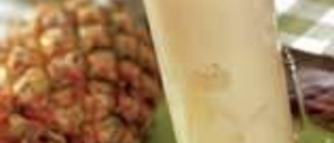 Коктейль из ананаса и кокоса