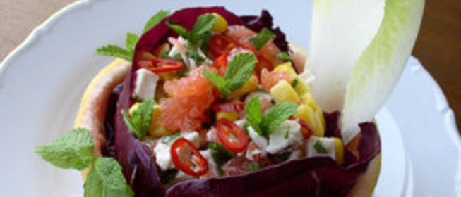 Салат из курицы с грейпфрутом