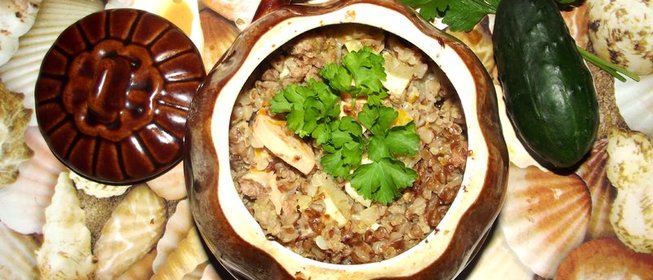 Гречка с патиссонами в горшочке