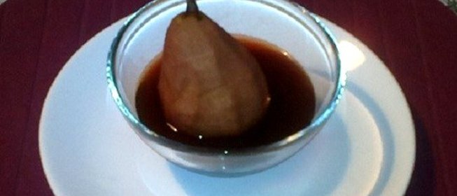 Груши, вареные в виноградном соке