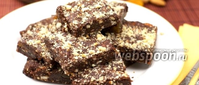 Шоколадное печенье с орехами