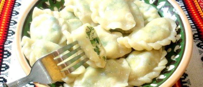 Вареники с крапивой и творогом