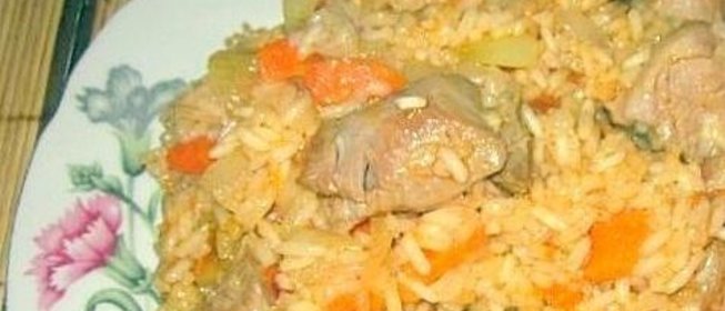 Рассыпчатый плов со свининой