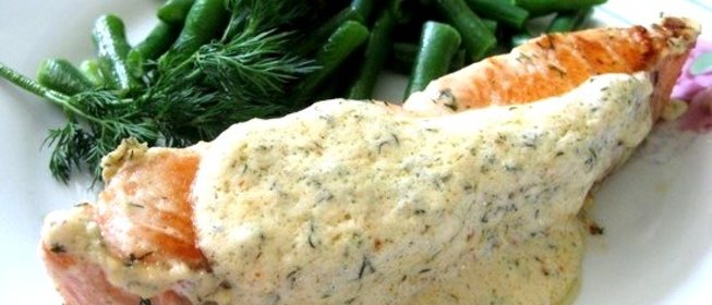 Тушеная красная рыба