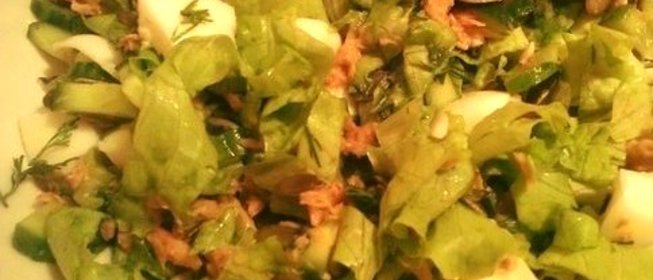 Салат с тунцом в собственном соку и огурцом