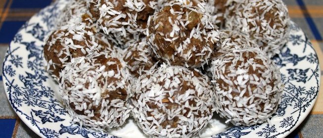 Домашние конфеты из овсяных хлопьев с орехами