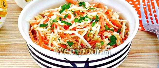 Салат из редьки, моркови и яблок с майонезом