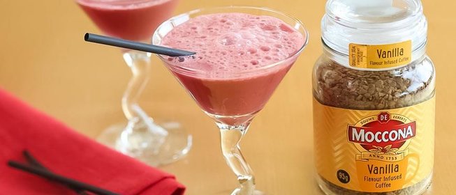 Кофейный коктейль с вишней