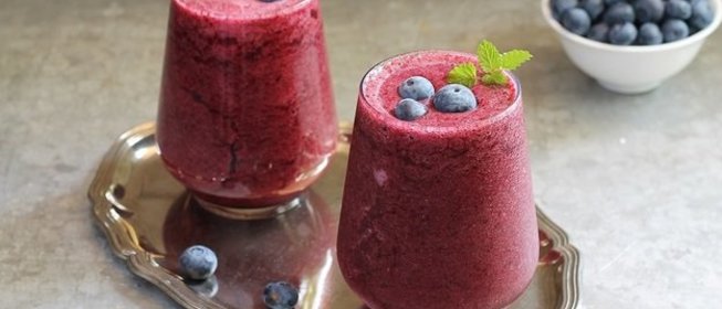 Ягодный смузи с мюсли