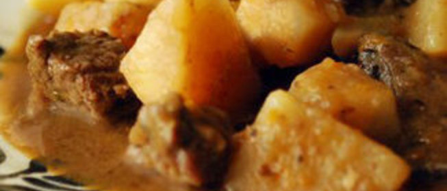 Говядина, тушеная в темном пиве