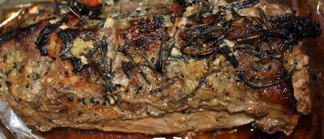 Говядина в маринаде из горчицы, киви и розмарина