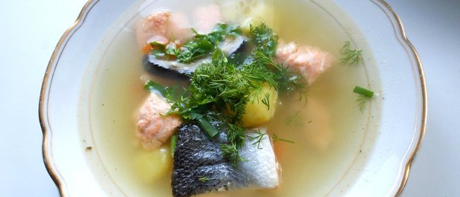 Рыбный суп с лососем