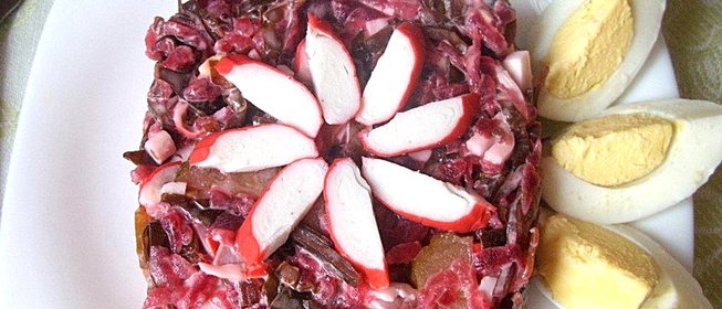 Салат из морской капусты и свеклы