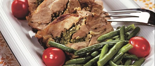 Свинина, запеченная с травами