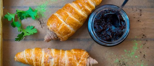 Паштет из куриной печени с луковым вареньем