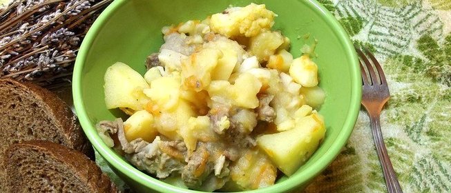 Картофель тушеный с цветной капустой