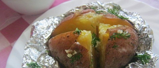Картофель запеченный в фольге