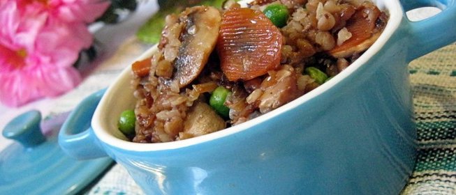 Гречка с грибами и овощами