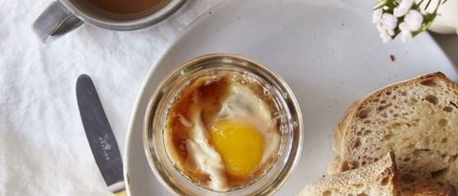 Яйца с кленовым сиропом