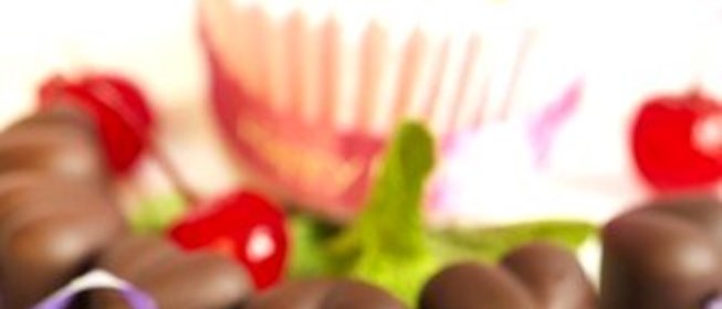 Коктейльная вишня в шоколаде