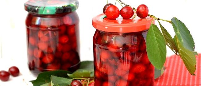 Заготовка вишни в собственном соку