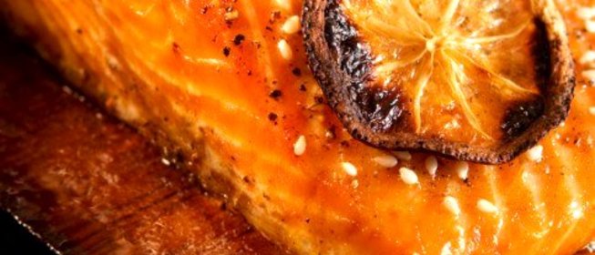 Филе лосося, маринованное в арбузном соке