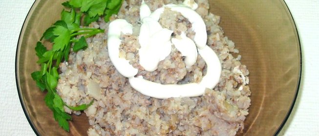 Гречка с луком и яйцами