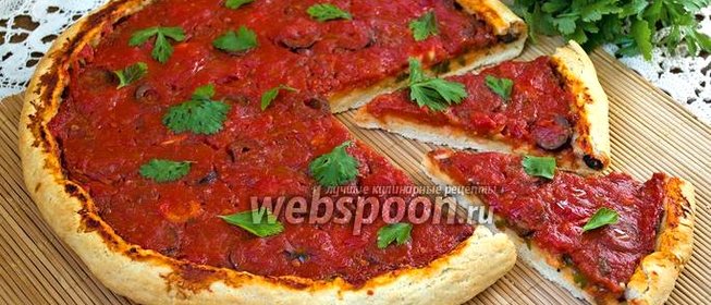 Пицца без сыра с маслинами и чесноком