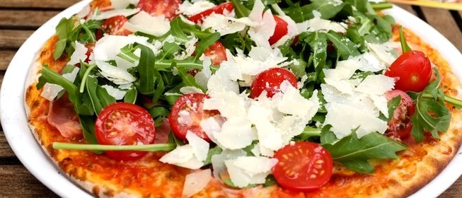 Пицца с сыром Пармезан