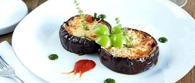 Баклажаны, фаршированные сырами от греческого шефа Филистора Дестемпасидиса