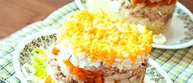 Салат Мимоза с яблоком