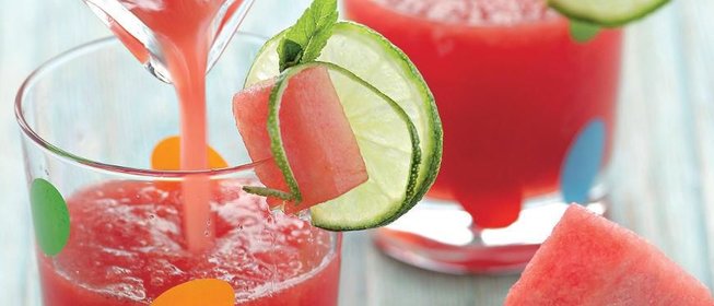 Коктейль из арбуза и лайма