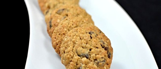 Овсяное печенье с изюмом