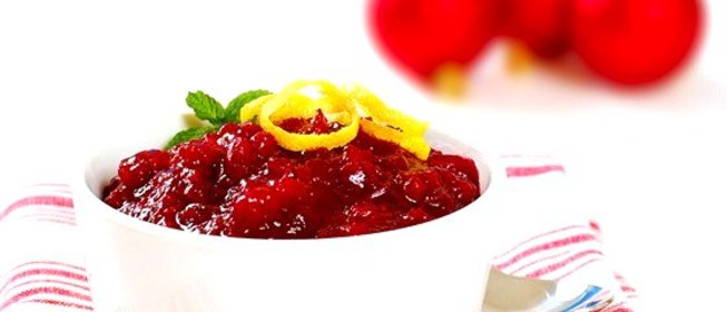 Клюквенно-мандариновый соус с имбирем и изюмом