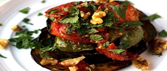 Жареные баклажаны с овощами