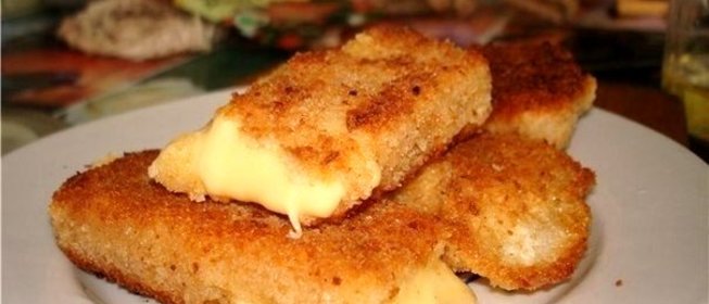 Жареный сыр по‑чешски в панировке