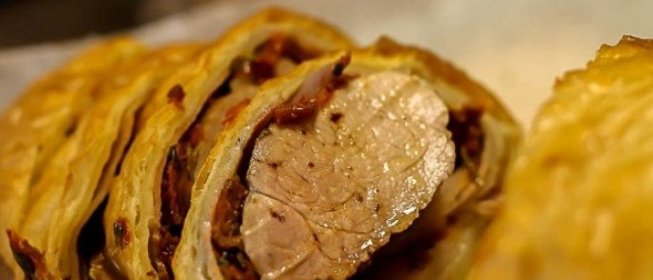 Свинина в тесте в духовке