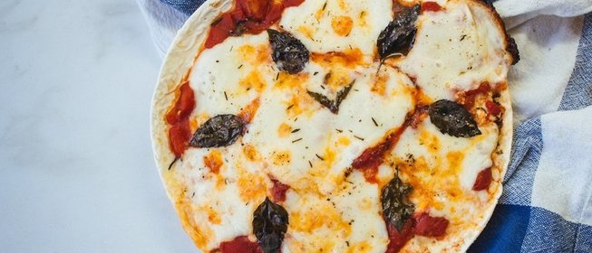 Пицца «Маргарита» на лаваше